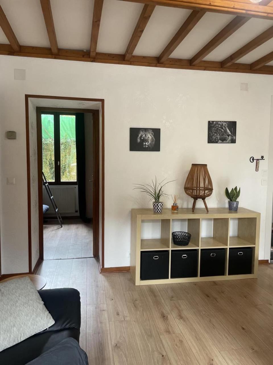 Superbe Appartement Face Au Chateau - 2 Chambres - Netflix/Canal+ Sedan Exterior photo